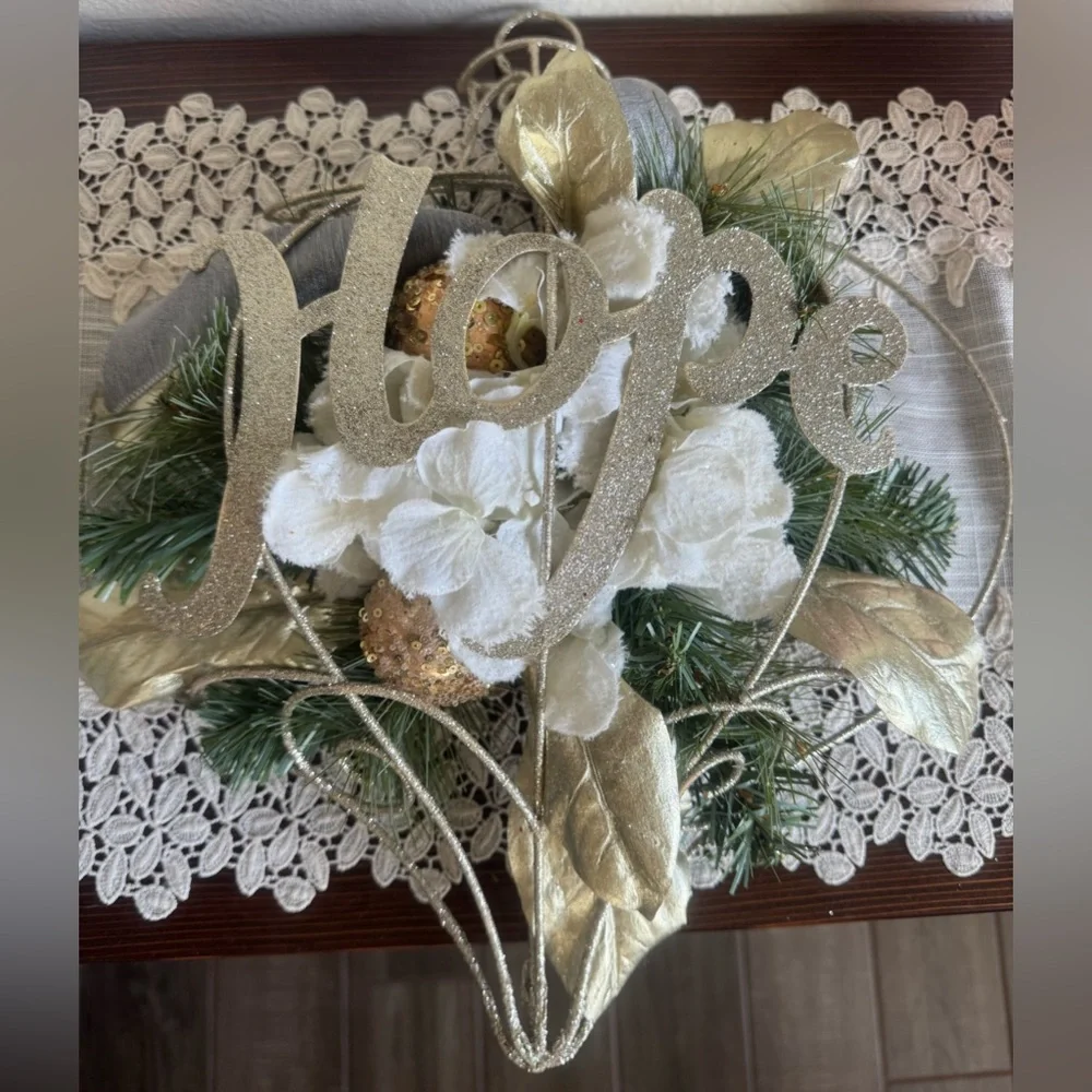 Holiday Ornament Shaped Wreath with Hope Sign